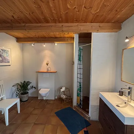 Stutteri Ahl Near And Town *